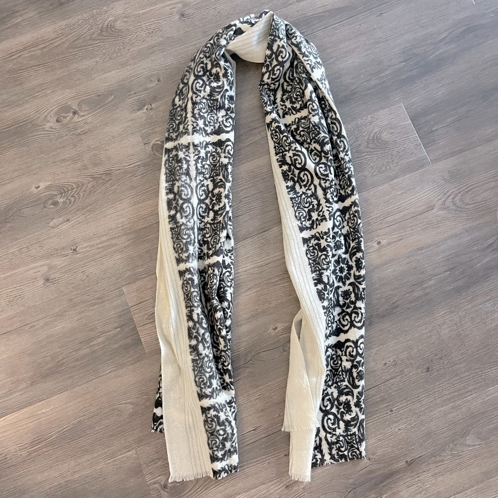 RW&Co Scarf - Picture 2 of 6